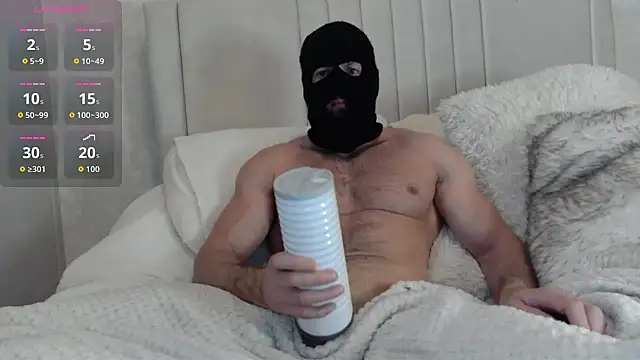 Masked Bull38 Uk online show from 12.14.25