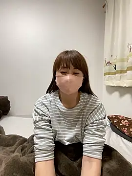 Snapshot of HONMONOHUUHU chatting on 11.23.25 HONMONOHUUHU online show from 11.23.25