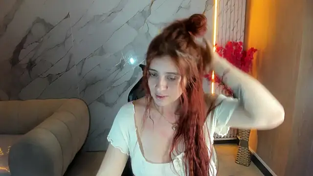 Snapshot of andrea_tasty_tf chatting on 04.21.26 andrea tasty tf online show from 04.21.26