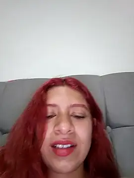 Lunatemptress4 online show from 12.15.25