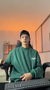 Sebastian Reed online show from 02.19.26