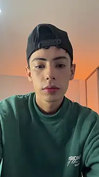 Sebastian Reed online show from 02.22.26