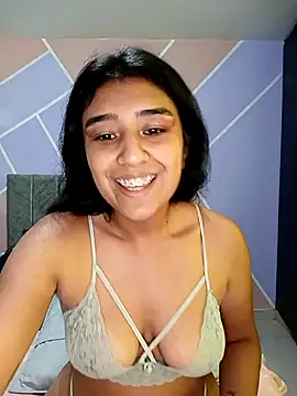 Nahomievans233 online show from 10.29.25