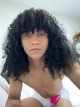 Snapshot of Ethan_troya chatting on 11.01.25 Ethan troya online show from 11.01.25