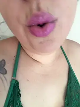 Rheetnena1 online show from 04.12.26