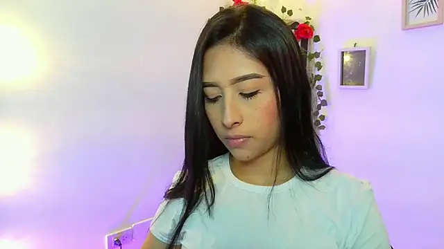 Snapshot of melissa__dolce chatting on 10.24.25 melissa dolce online show from 10.24.25