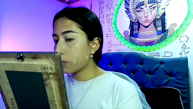 Snapshot of melissa__dolce chatting on 11.14.25 melissa dolce online show from 11.14.25