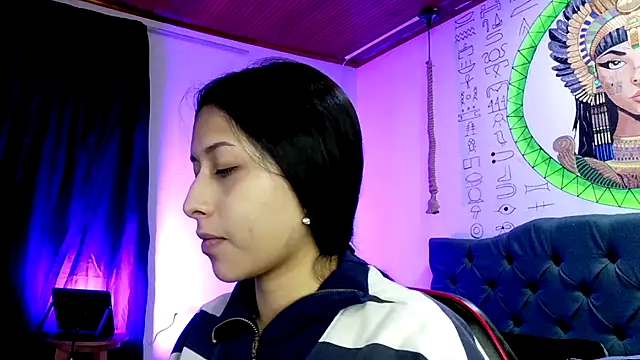 Snapshot of melissa__dolce chatting on 11.17.25 melissa dolce online show from 11.17.25