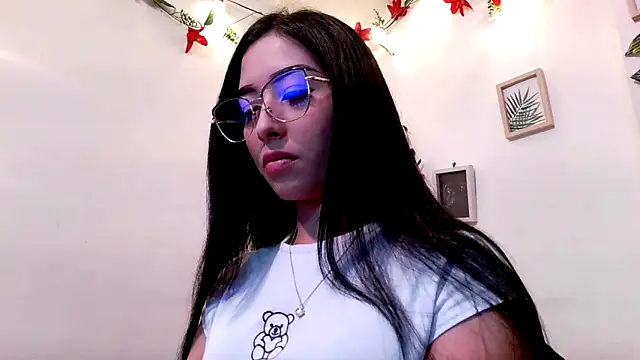 Snapshot of melissa__dolce chatting on 11.23.25 melissa dolce online show from 11.23.25