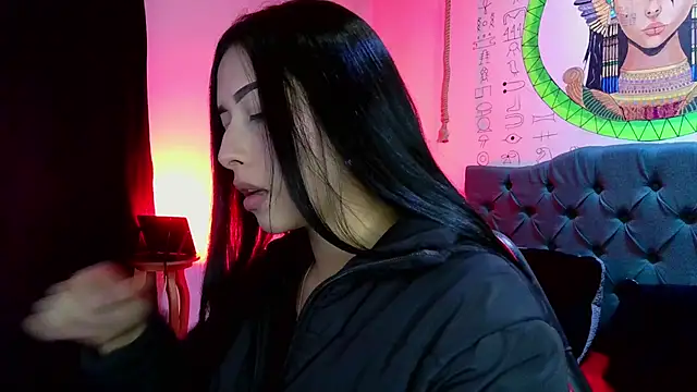 Snapshot of melissa__dolce chatting on 11.26.25 melissa dolce online show from 11.26.25