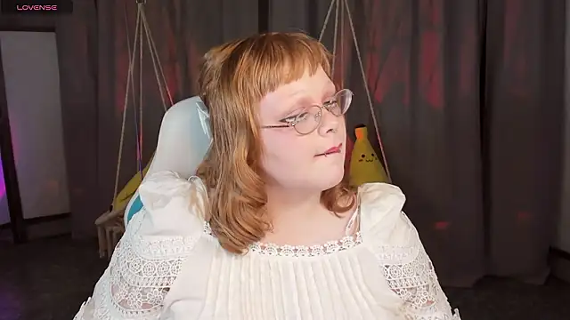 LottieReed online show from 02.12.26