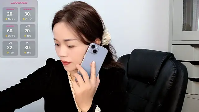 Ella-61 online show from 11.06.25