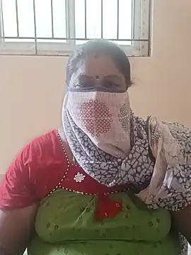 Snapshot of sreemamitha9 chatting on 11.03.25 sreemamitha9 online show from 11.03.25