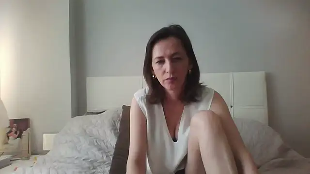 Snapshot of ArianaStarr chatting on 04.24.26 ArianaStarr online show from 04.24.26