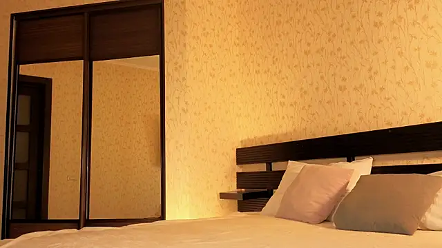 Ksarina online show from 11.25.25