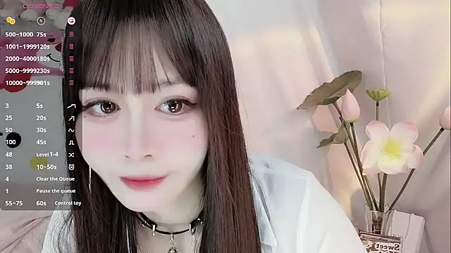 Snapshot of -zhuzhu-999- chatting on 10.30.25 -zhuzhu-999- online show from 10.30.25