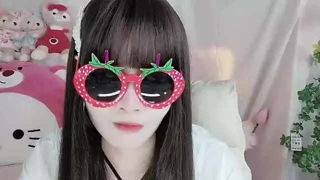 Snapshot of -zhuzhu-999- chatting on 11.05.25 -zhuzhu-999- online show from 11.05.25