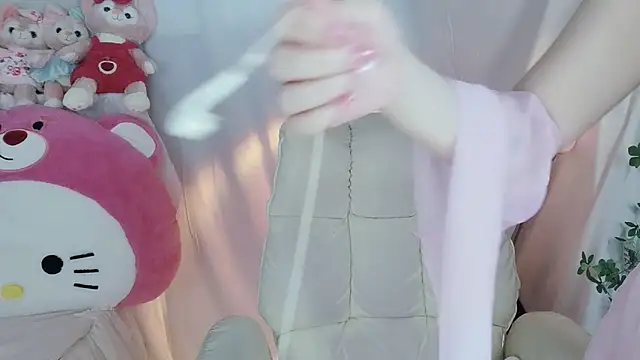 Snapshot of -zhuzhu-999- chatting on 11.09.25 -zhuzhu-999- online show from 11.09.25