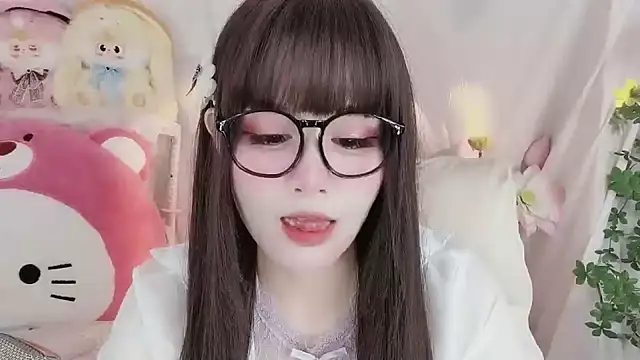 Snapshot of -zhuzhu-999- chatting on 11.25.25 -zhuzhu-999- online show from 11.25.25