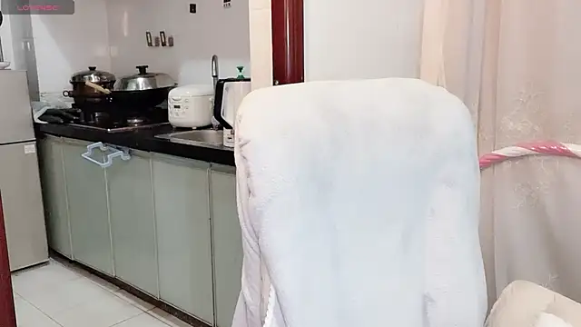 Snapshot of anna-888- chatting on 11.09.25 anna-888- online show from 11.09.25