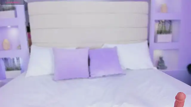 AmyColman  online show from 02.07.26