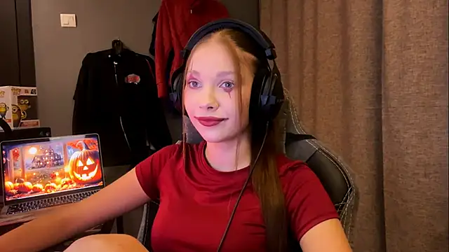 Snapshot of Softixq chatting on 11.01.25 Softixq online show from 11.01.25