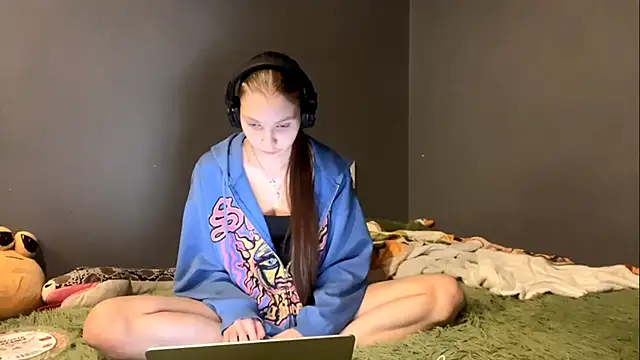 Snapshot of Softixq chatting on 11.24.25 Softixq online show from 11.24.25