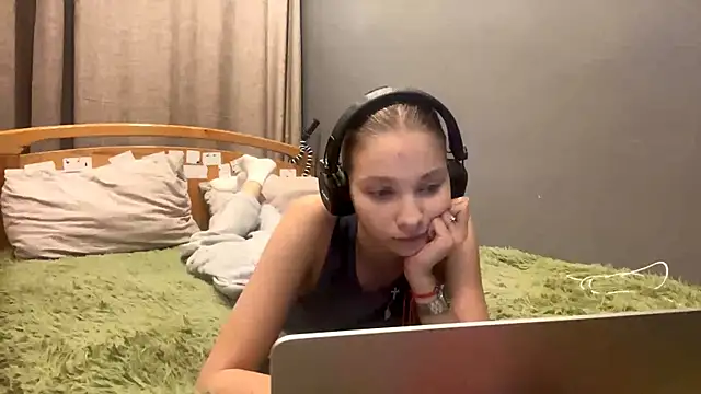 Snapshot of Softixq chatting on 12.03.25 Softixq online show from 12.03.25