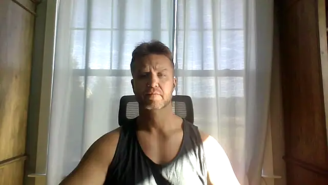 Snapshot of 45andfit1 chatting on 11.14.25 45andfit1 online show from 11.14.25