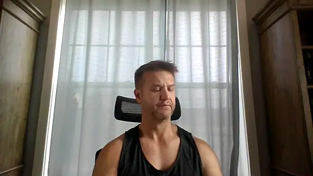 Snapshot of 45andfit1 chatting on 12.04.25 45andfit1 online show from 12.04.25