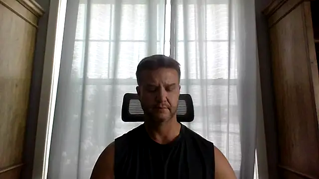 Snapshot of 45andfit1 chatting on 12.15.25 45andfit1 online show from 12.15.25