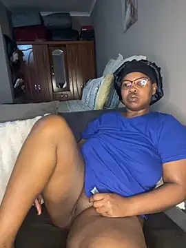 Snapshot of SweetCandy84 chatting on 11.24.25 SweetCandy84 online show from 11.24.25