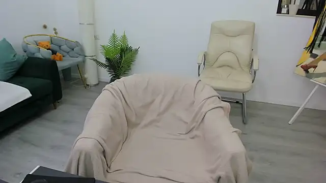 Snapshot of Arya_Anna chatting on 11.07.25 Arya Anna online show from 11.07.25