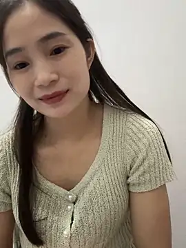 Snapshot of Pig_pig11 chatting on 11.13.25 Pig pig11 online show from 11.13.25