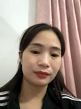 Snapshot of Pig_pig11 chatting on 11.14.25 Pig pig11 online show from 11.14.25