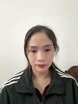 Snapshot of Pig_pig11 chatting on 11.19.25 Pig pig11 online show from 11.19.25