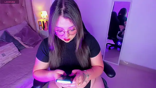 Myla mayfield online show from 11.10.25