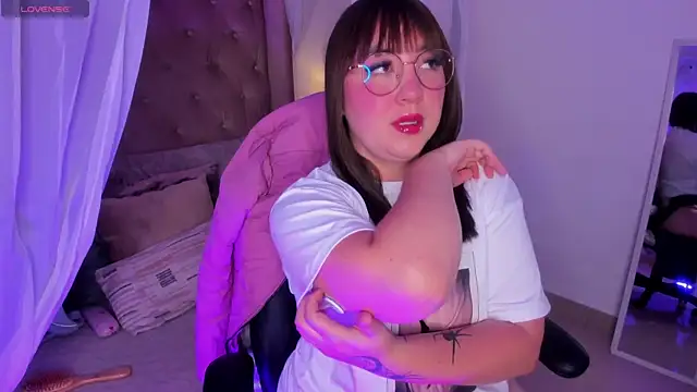 Myla mayfield online show from 11.30.25