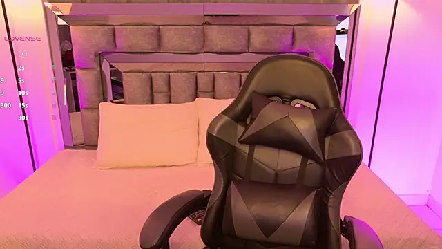 Bella Clark2 online show from 01.08.26