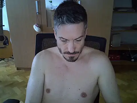 delayclose   online show from 04.10.26