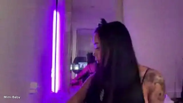 Snapshot of mimibabyxxx chatting on 10.24.25 mimibabyxxx online show from 10.24.25