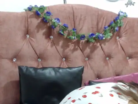 Snapshot of valilu_rosse27 chatting on 01.08.26 valilu rosse27 online show from 01.08.26