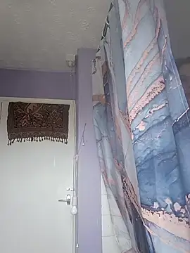 BubblesLovexox online show from 11.16.25