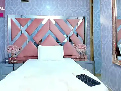 milkybaby  online show from 10.27.25