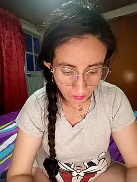 Snapshot of Valentina--1 chatting on 11.16.25 Valentina--1 online show from 11.16.25