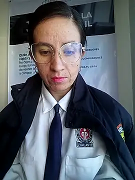 Snapshot of Valentina--1 chatting on 11.29.25 Valentina--1 online show from 11.29.25