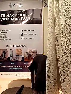 Snapshot of Valentina--1 chatting on 03.20.26 Valentina--1 online show from 03.20.26