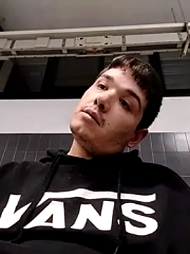 Snapshot of neneaburrido chatting on 12.15.25 neneaburrido online show from 12.15.25