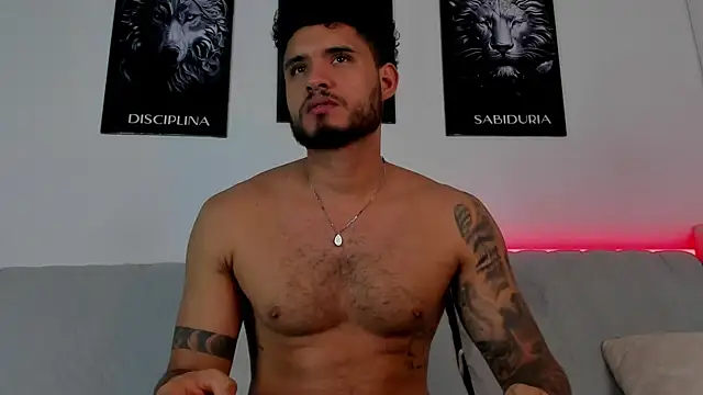 Snapshot of AUSTINN_TORRES chatting on 06.21.26 AUSTINN TORRES online show from 06.21.26