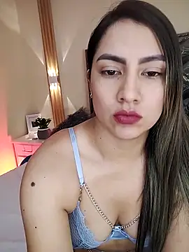 Snapshot of Violeth_Grey chatting on 10.29.25 Violeth Grey online show from 10.29.25